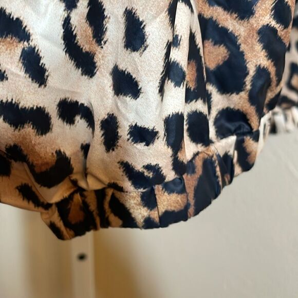 Forever 21 Animal Print Button Down Crop Jacket Windbreaker size 3X - Picture 8 of 12
